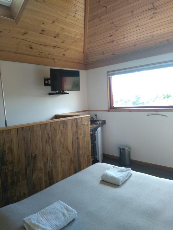 Cherry Top Farmstay - Boutique Eco Village Lilydale Kültér fotó