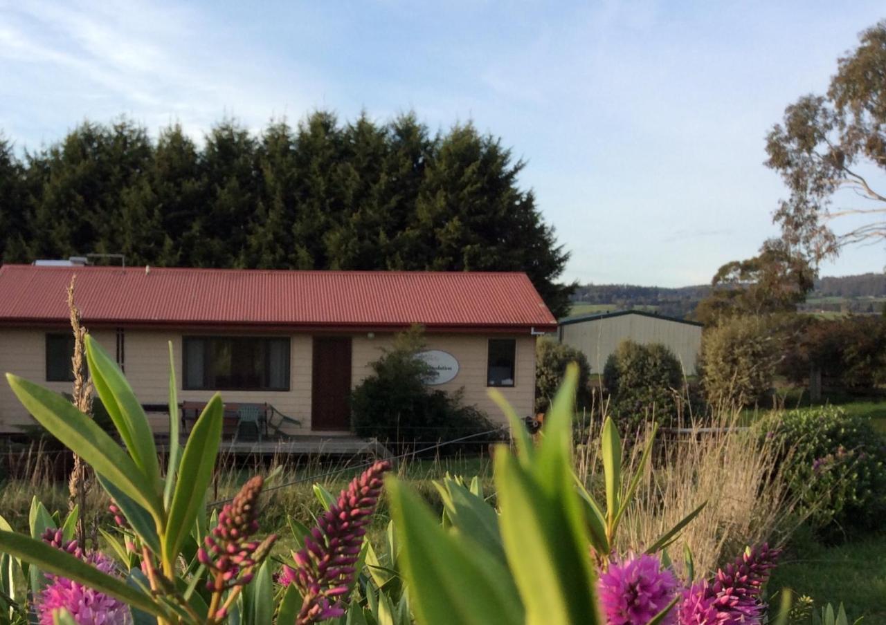 Cherry Top Farmstay - Boutique Eco Village Lilydale Kültér fotó